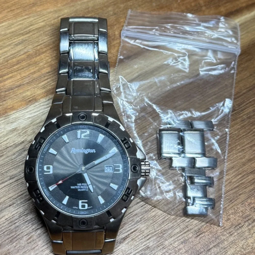 Remington Mens Quartz Watch Stainless Steel Black Dial 62309W 165FT Water Res